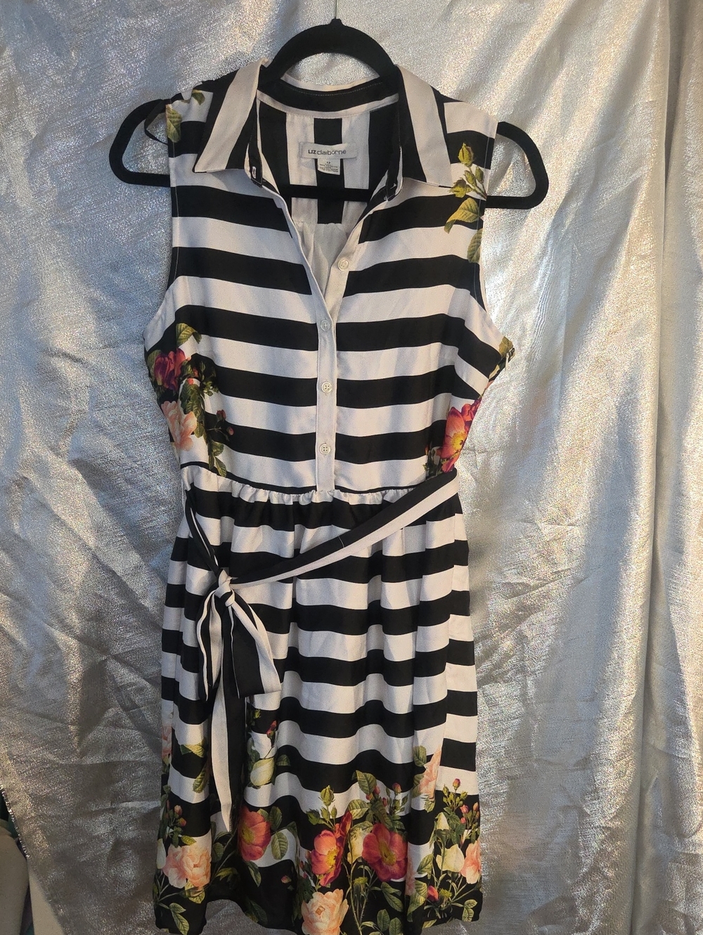 LILACLOVE Black & White Striped Floral Sleeveless Shirt Dress